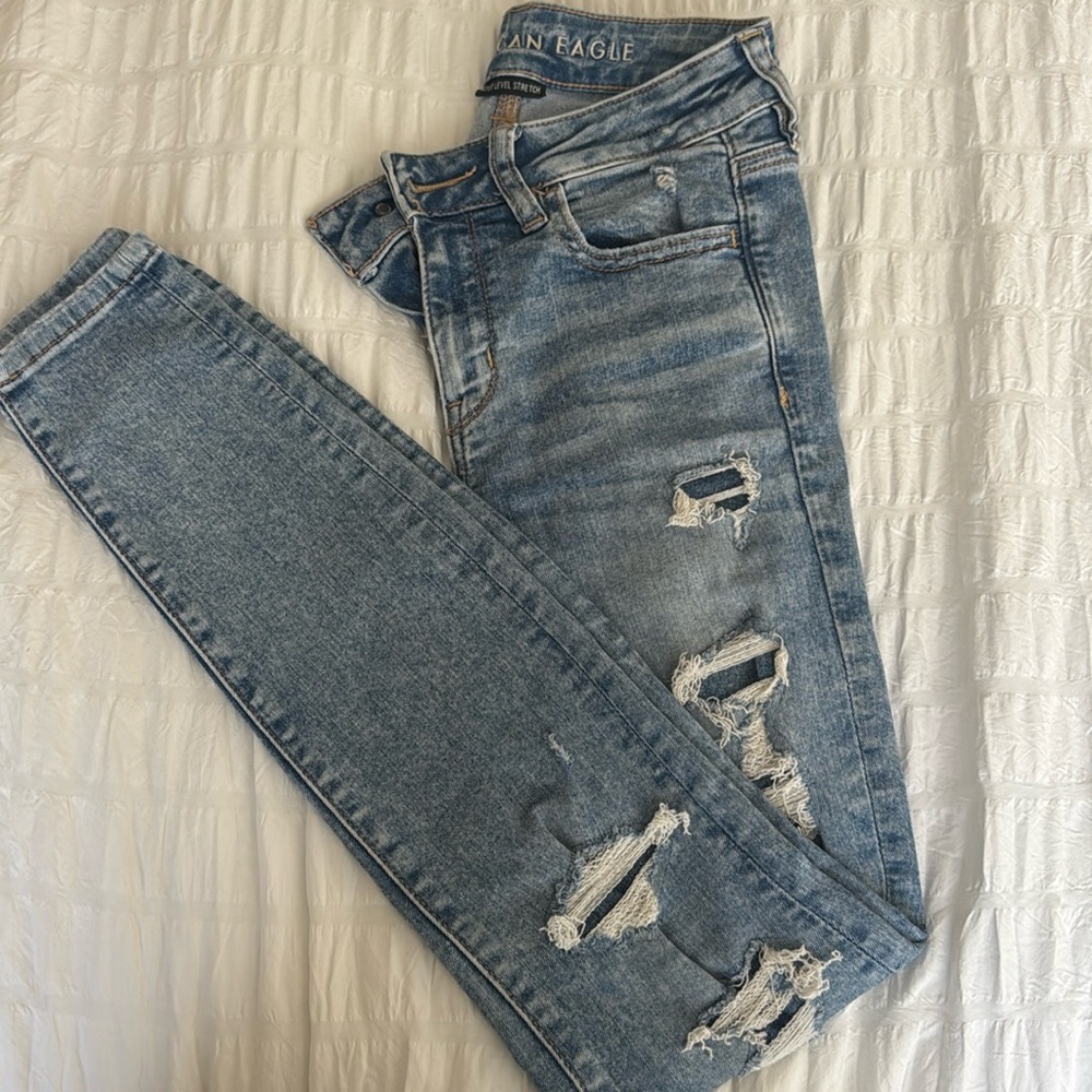 American Eagle Skinny Ripped Jeans (Stretch)
